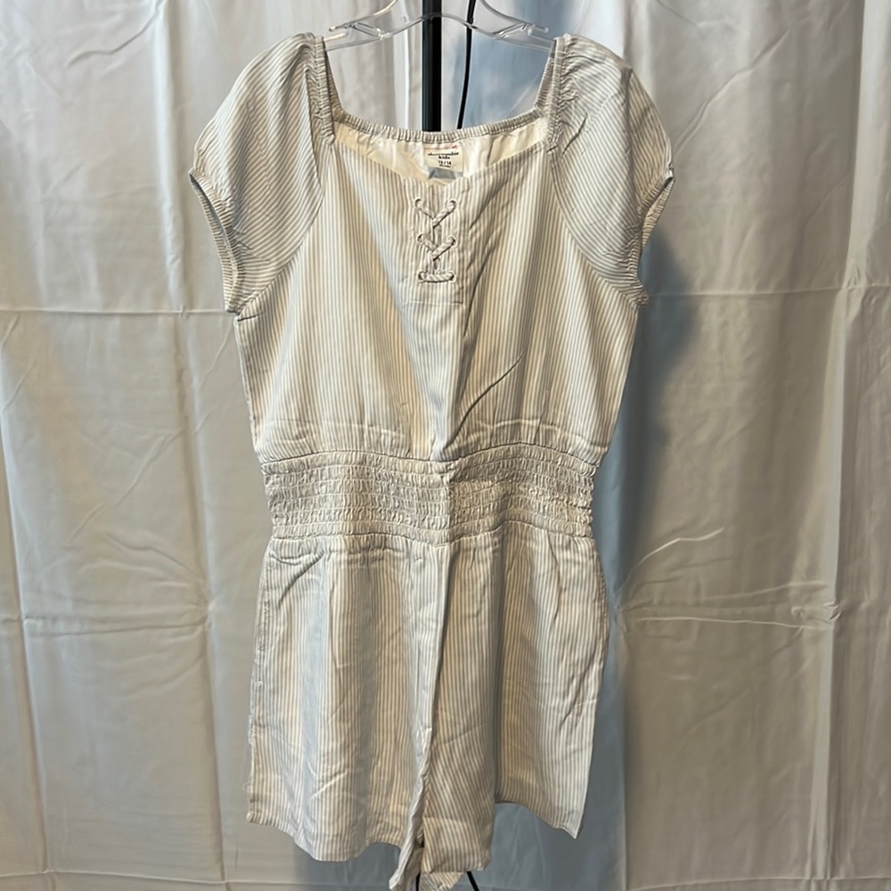 NWT Abercrombie kids romper size 13/14